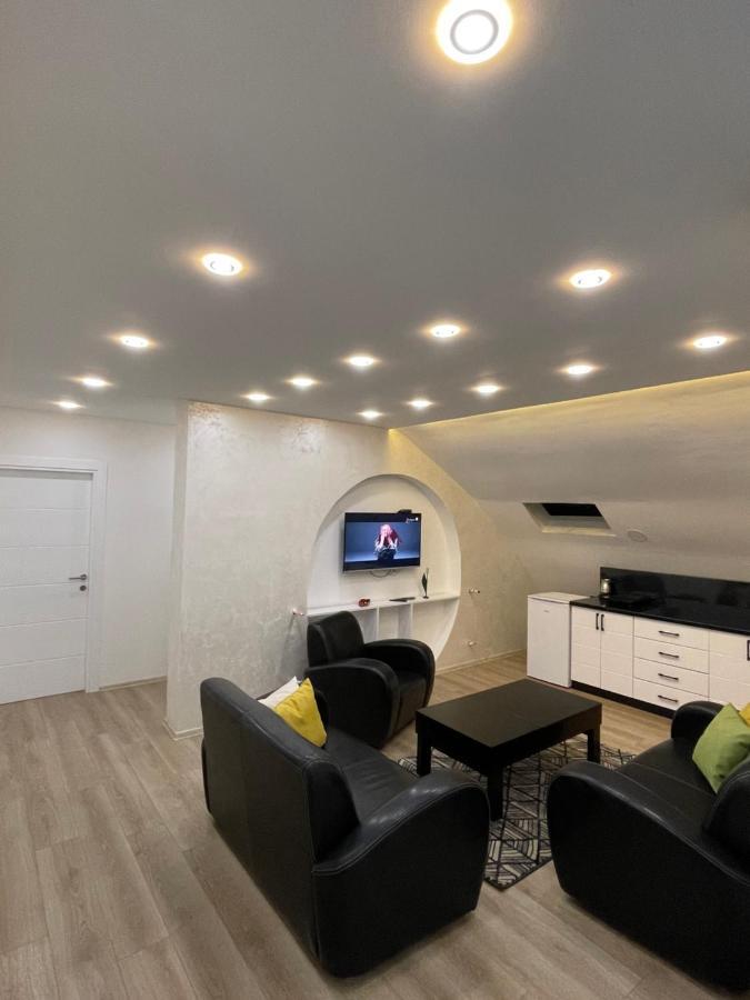 Luna Apartment Novi Pazar Bagian luar foto