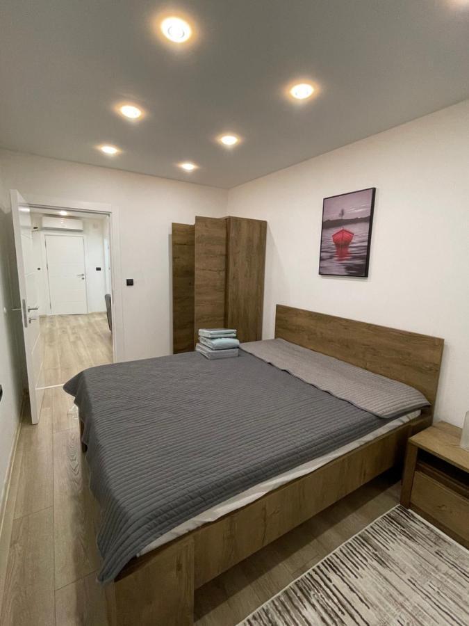 Luna Apartment Novi Pazar Bagian luar foto